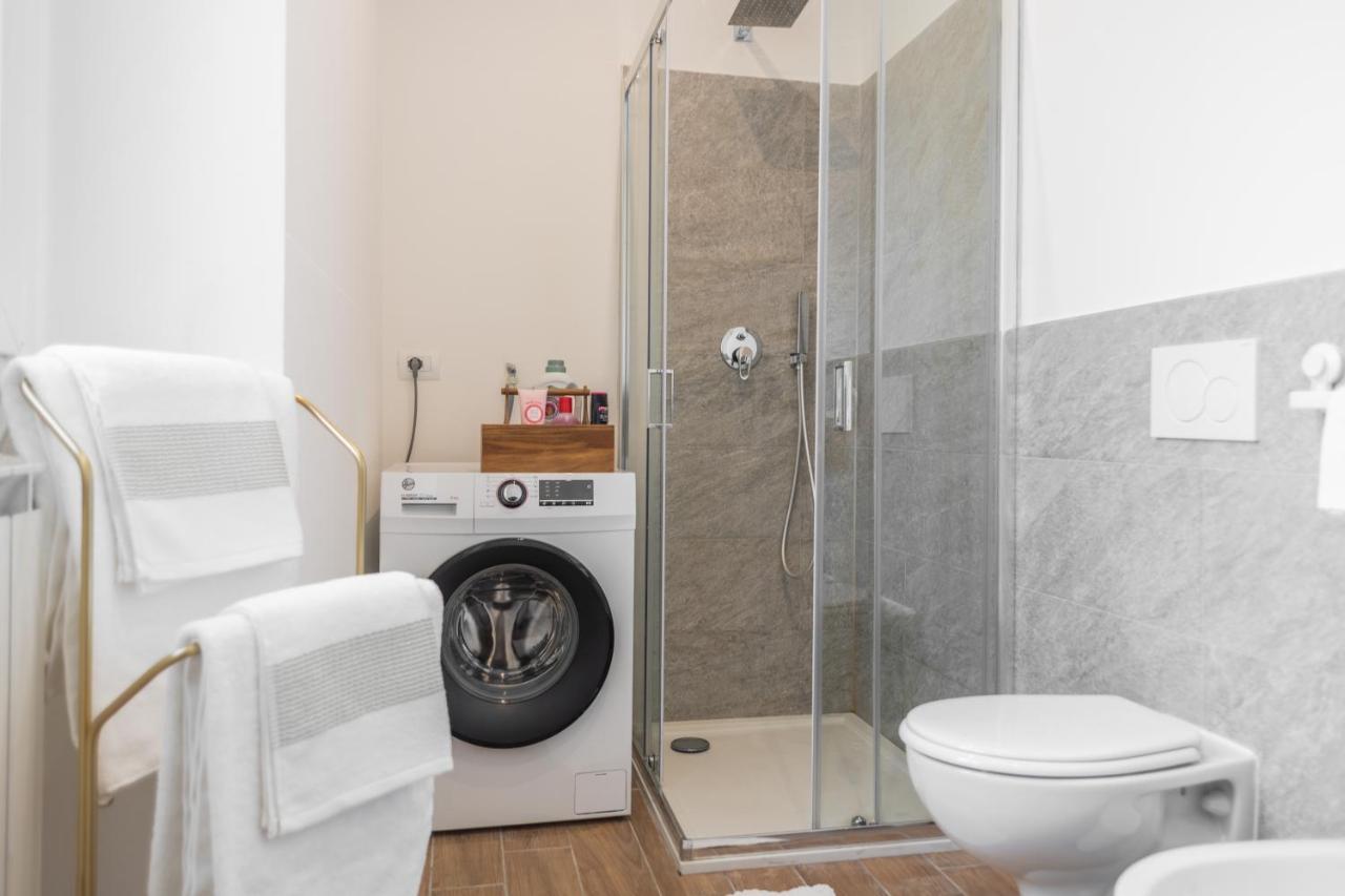 Lora Apartment,Free Private Parking, Self Check In,1 Como Ngoại thất bức ảnh