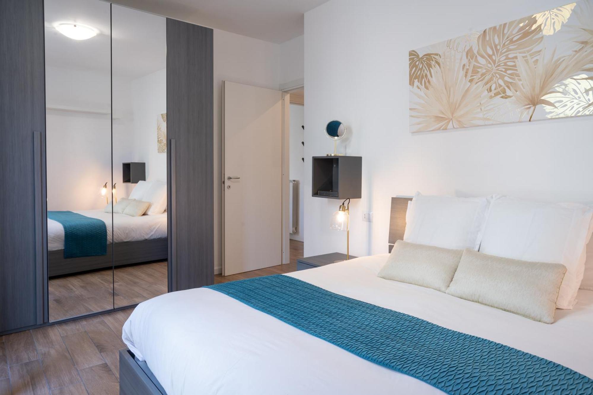 Lora Apartment,Free Private Parking, Self Check In,1 Como Ngoại thất bức ảnh