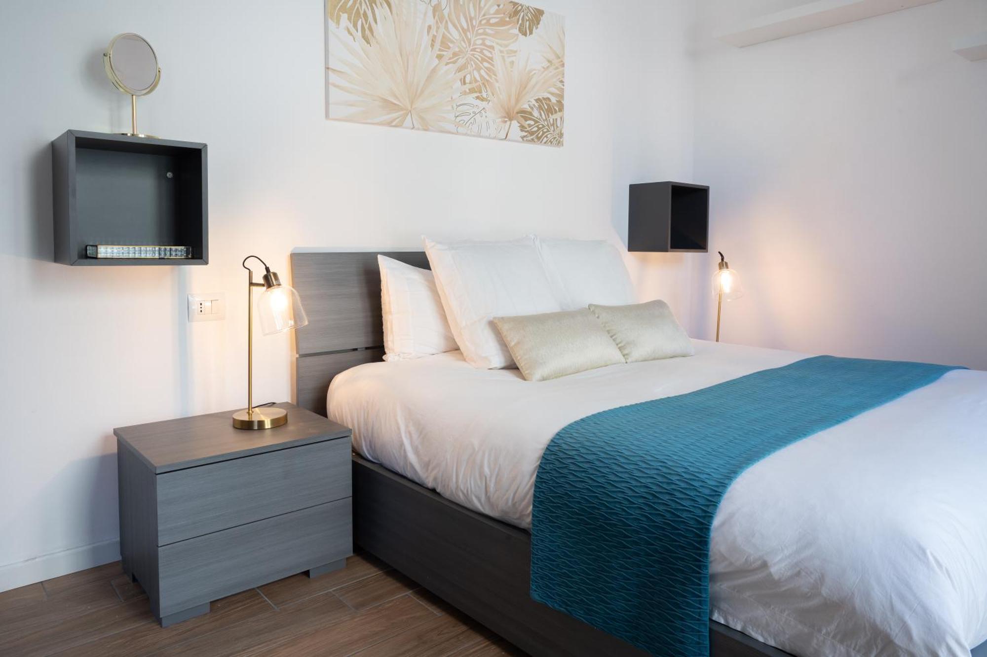 Lora Apartment,Free Private Parking, Self Check In,1 Como Ngoại thất bức ảnh